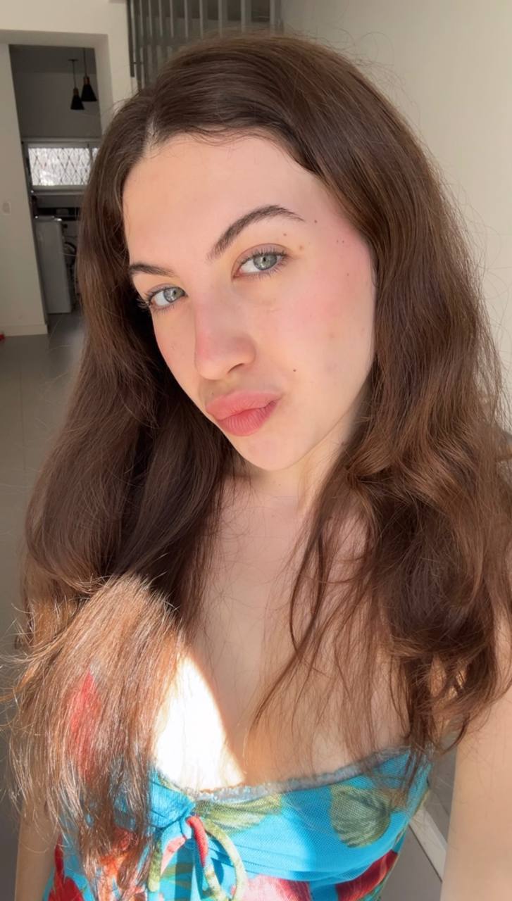 Nude girl Amber in Pindu