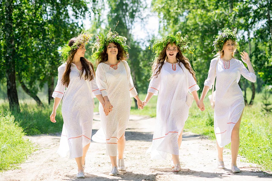 Slavic girls in Pindu