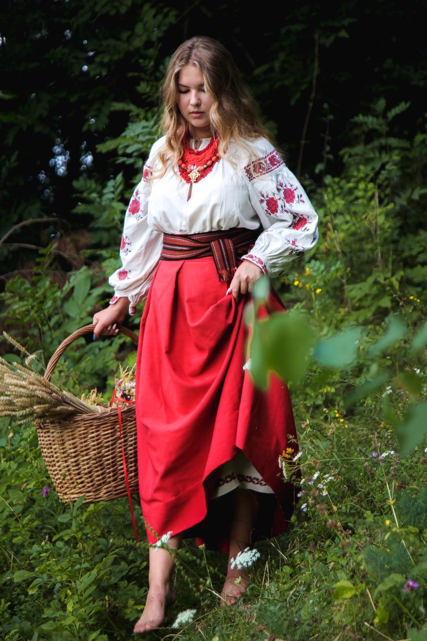 Slavic girls in Pindu