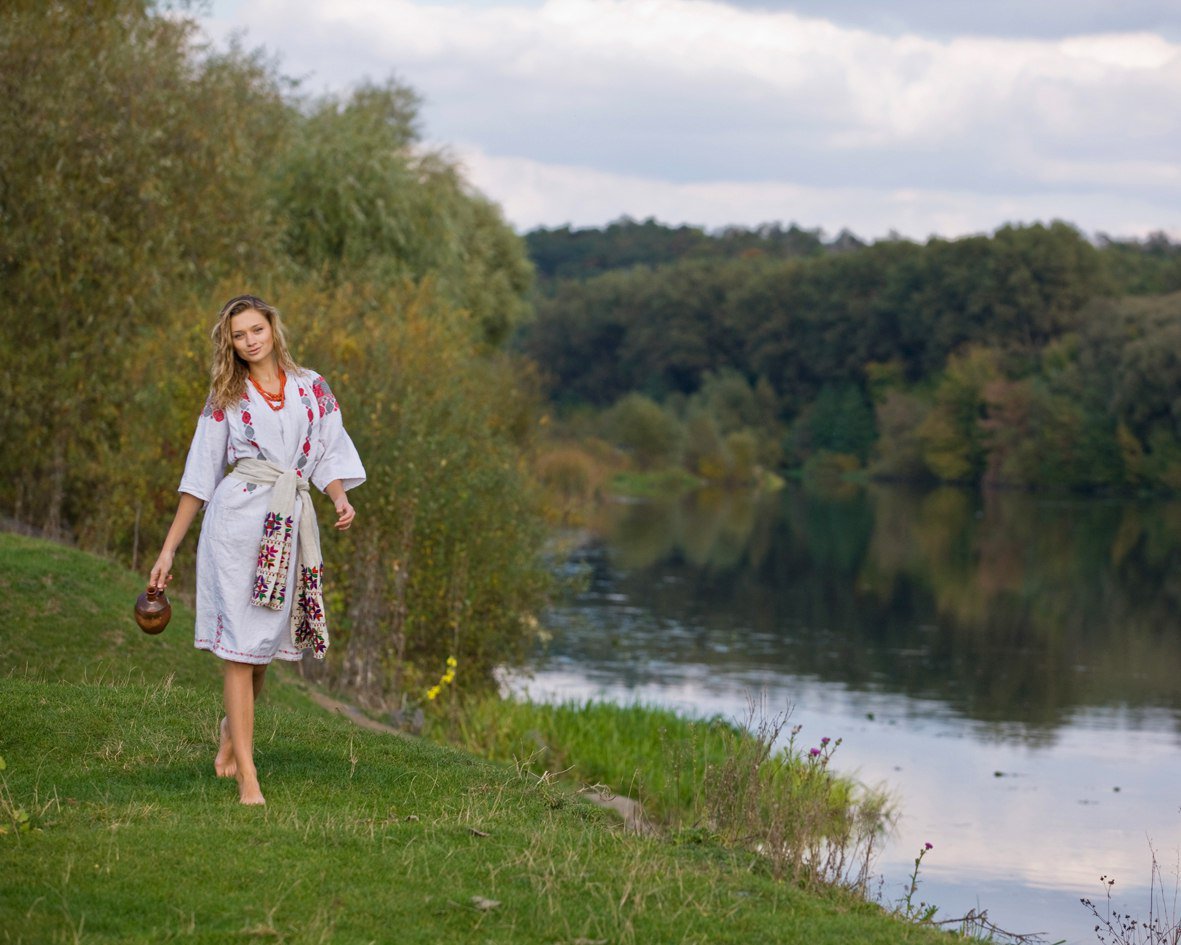 Nude girl Slavic women in Pindu